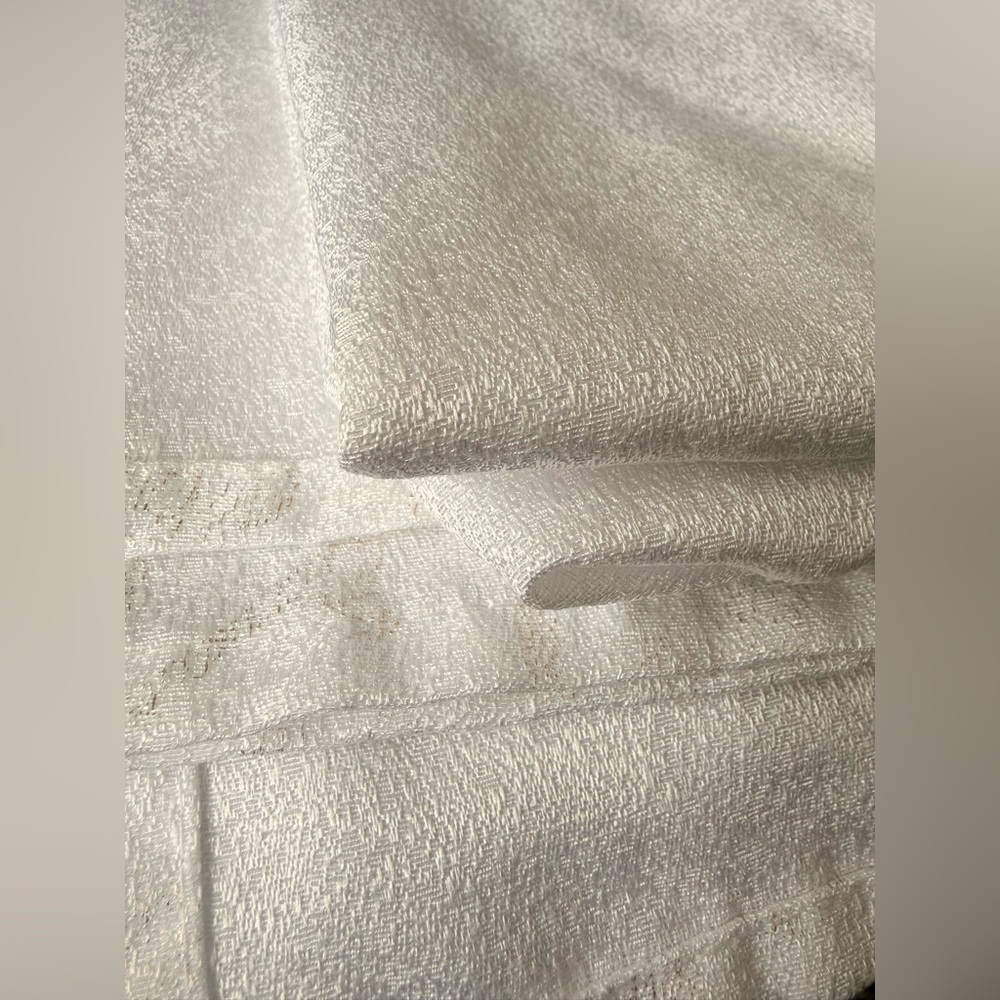 Laura Ashley Table Cover 116”x55.5”